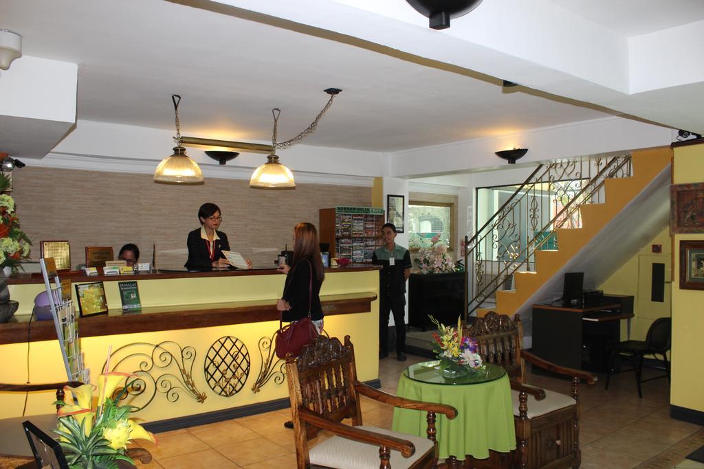 Saint Illian'S Inn Makati Makati City Exterior foto